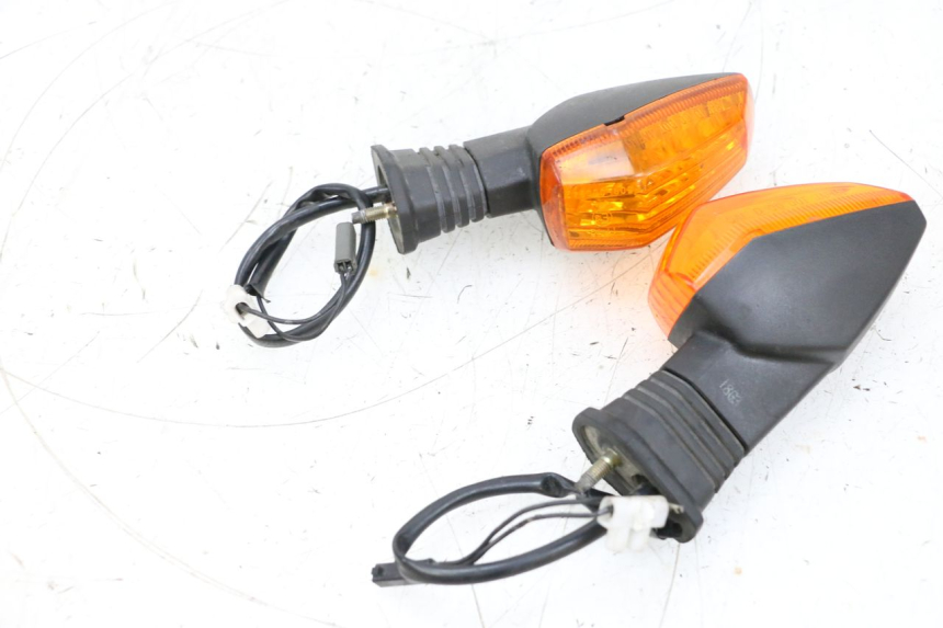 photo de REAR TURN SIGNAL SUZUKI GSXR GSX-R 1000 (2003 - 2004) - Markings and original references