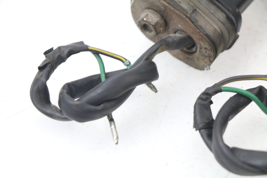 photo de REAR TURN SIGNAL KAWASAKI GTR 1000 (1994 - 2004)