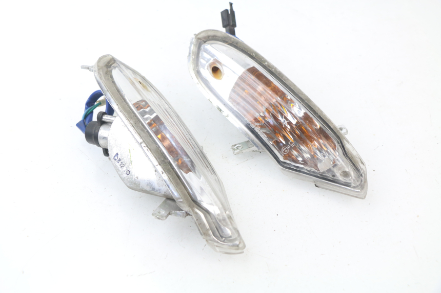 photo de REAR TURN SIGNAL KYMCO GRAND DINK 250 (2002 - 2007)