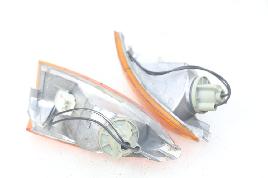 photo de REAR TURN SIGNAL PIAGGIO FLY 125 (2005 - 2012)