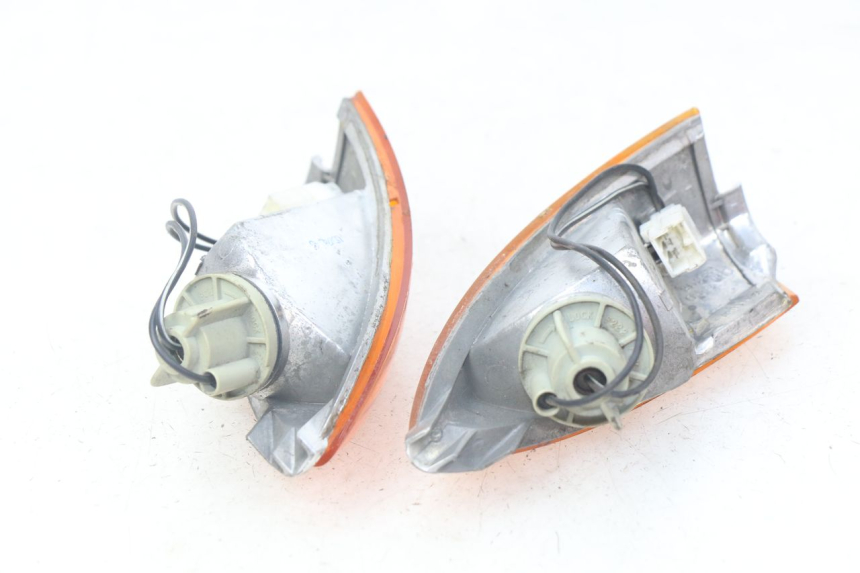 photo de REAR TURN SIGNAL PIAGGIO FLY 125 (2005 - 2012)