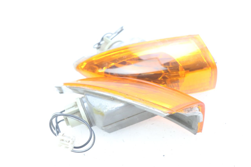 photo de REAR TURN SIGNAL PIAGGIO FLY 100 (2006 - 2010)