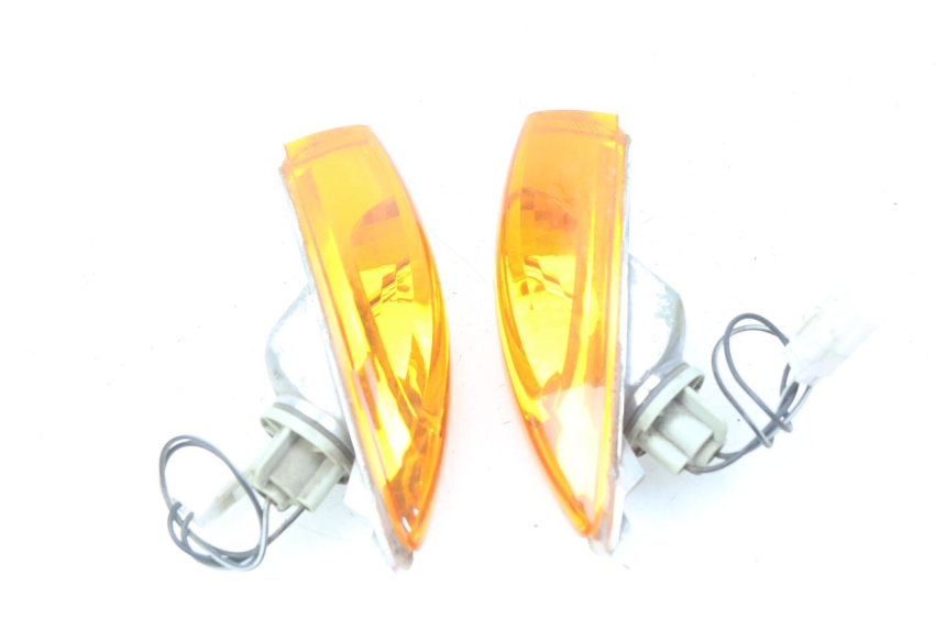 photo de REAR TURN SIGNAL PIAGGIO FLY 100 (2006 - 2010)