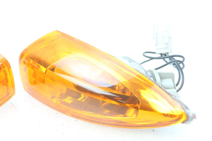 photo de REAR TURN SIGNAL PIAGGIO FLY 100 (2006 - 2010)