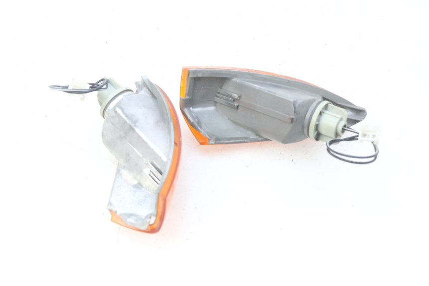 photo de REAR TURN SIGNAL PIAGGIO FLY 100 (2006 - 2010)