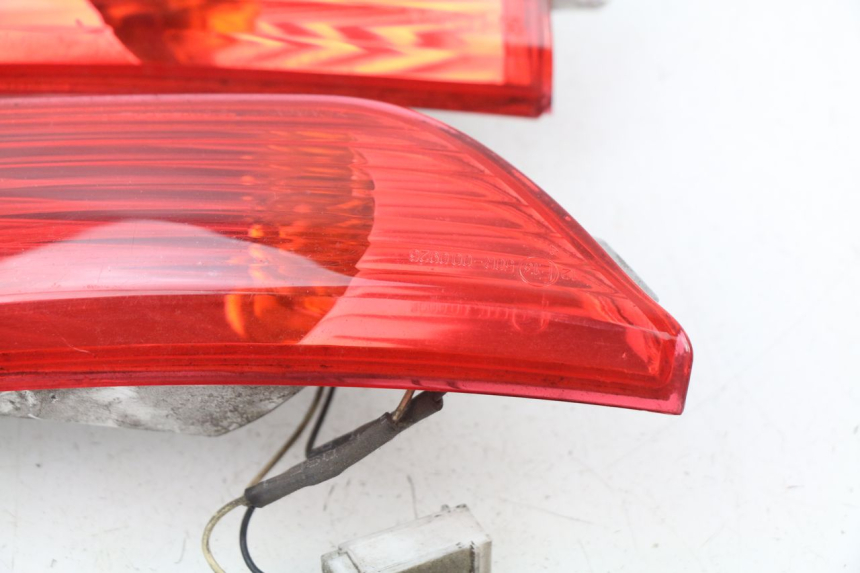 photo de REAR TURN SIGNAL PIAGGIO XEVO - X EVO 125 (2007 - 2016)