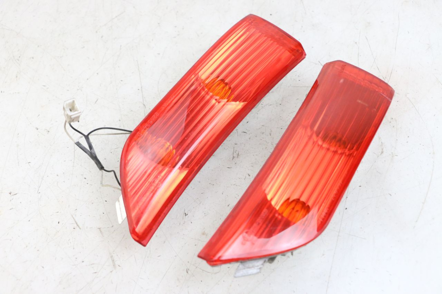 photo de REAR TURN SIGNAL PIAGGIO XEVO - X EVO 125 (2007 - 2016)