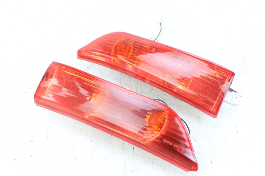 photo de REAR TURN SIGNAL PIAGGIO XEVO - X EVO 125 (2007 - 2016)