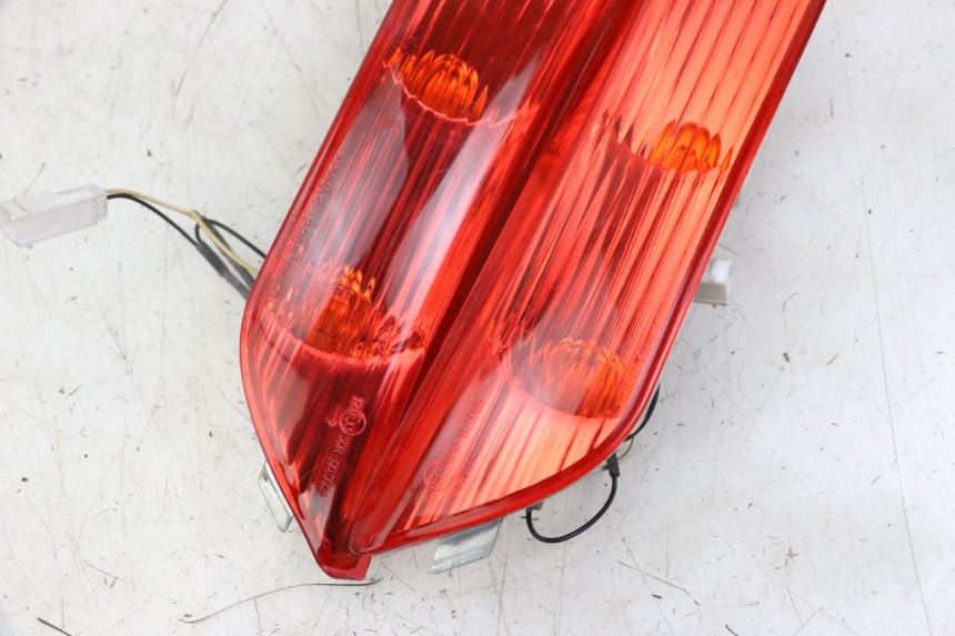 photo de REAR TURN SIGNAL PIAGGIO XEVO - X EVO 125 (2007 - 2016)