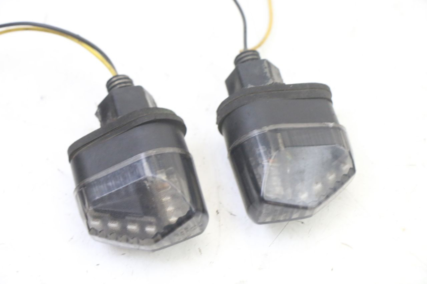 photo de REAR TURN SIGNAL APRILIA SR 2T 50 (2018 - 2022)