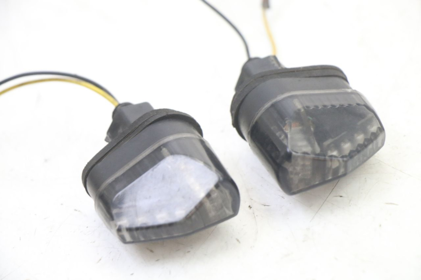 photo de REAR TURN SIGNAL APRILIA SR 2T 50 (2018 - 2022)