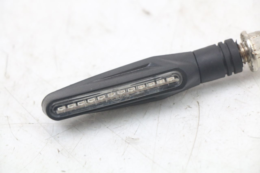 photo de REAR TURN SIGNAL SUZUKI GS F 500 (2004 - 2007)