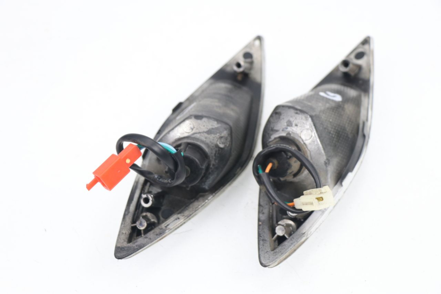 photo de REAR TURN SIGNAL SYM FIDDLE 3 III 50 (2014 - 2017)