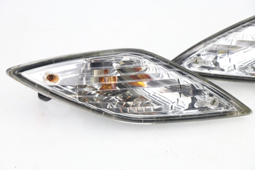 photo de REAR TURN SIGNAL SYM FIDDLE 3 III 50 (2014 - 2017)