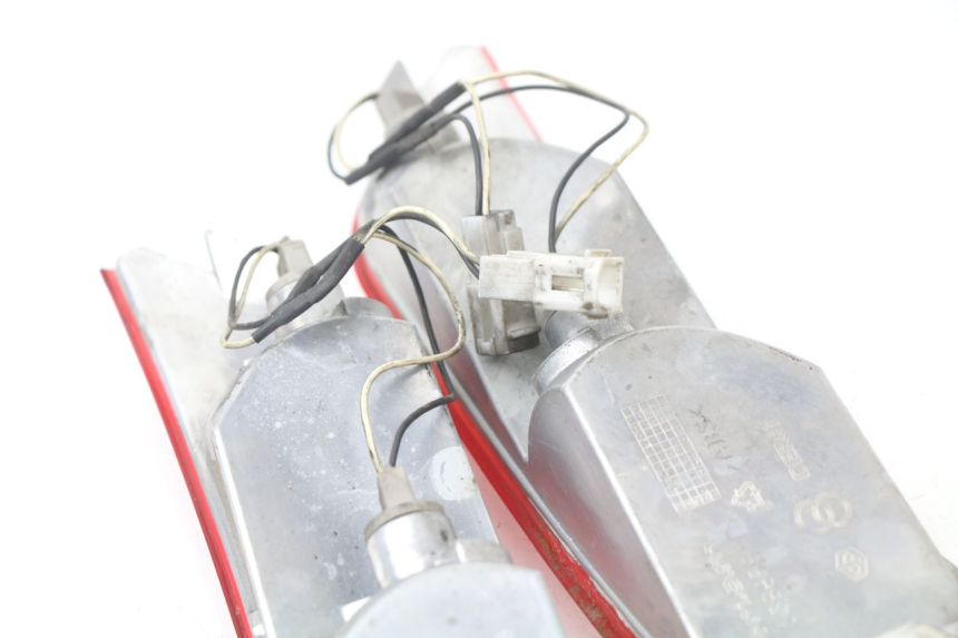 photo de REAR TURN SIGNAL PIAGGIO XEVO - X EVO 125 (2007 - 2016)