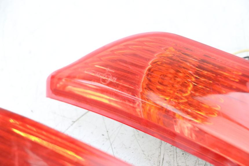 photo de REAR TURN SIGNAL PIAGGIO XEVO - X EVO 125 (2007 - 2016) - Surface and material condition