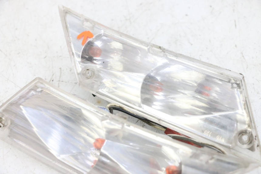 photo de REAR TURN SIGNAL PIAGGIO ZIP 2T 50 (2009 - 2019) - Product overview