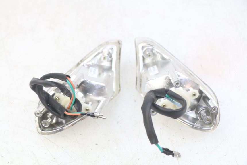 photo de FRONT TURN SIGNAL KYMCO AGILITY 4T 50 (2018 - 2022)