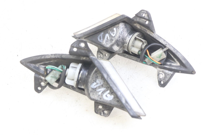photo de FRONT TURN SIGNAL PEUGEOT CITYSTAR 125 (2011 - 2017)
