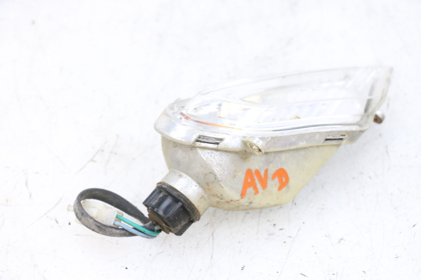 photo de FRONT RIGHT TURN SIGNAL KYMCO AGILITY CITY 4T 50 (2008 - 2016) - Surface and material condition