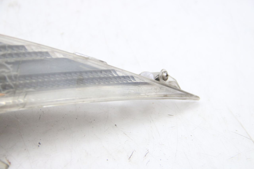 photo de RIGHT FRONT TURN SIGNAL APRILIA ATLANTIC 500 (2002 - 2003)
