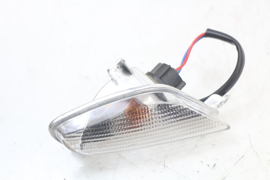 photo de FRONT RIGHT TURN SIGNAL APRILIA SR MOTARD 50 (2012 - 2018)