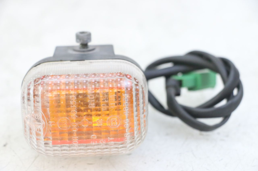 photo de FRONT RIGHT TURN SIGNAL MBK BOOSTER SPIRIT NAKED 50 (2004 - 2017)