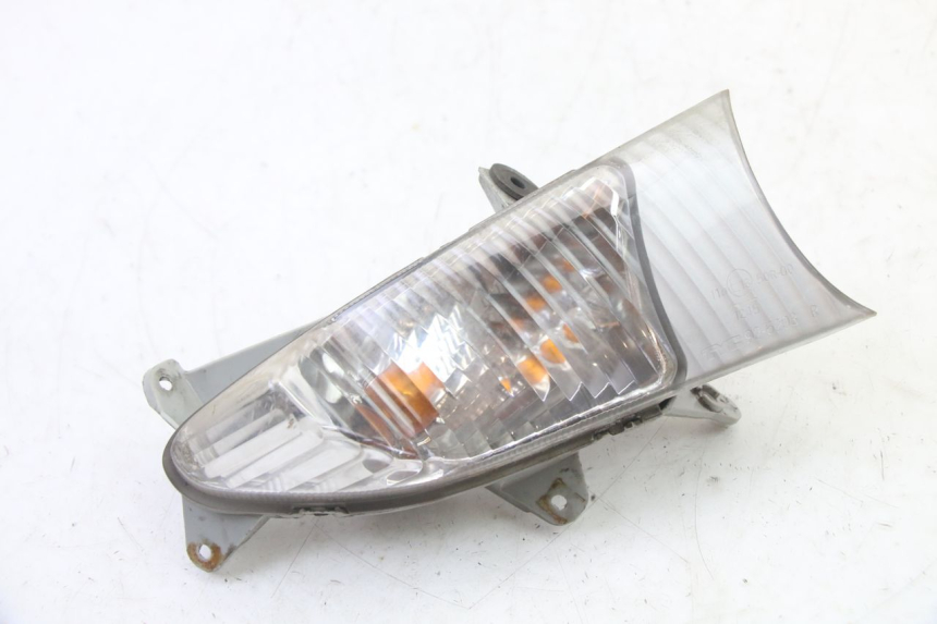 photo de RIGHT FRONT TURN SIGNAL SUZUKI BURGMAN 125 (2007 - 2014)