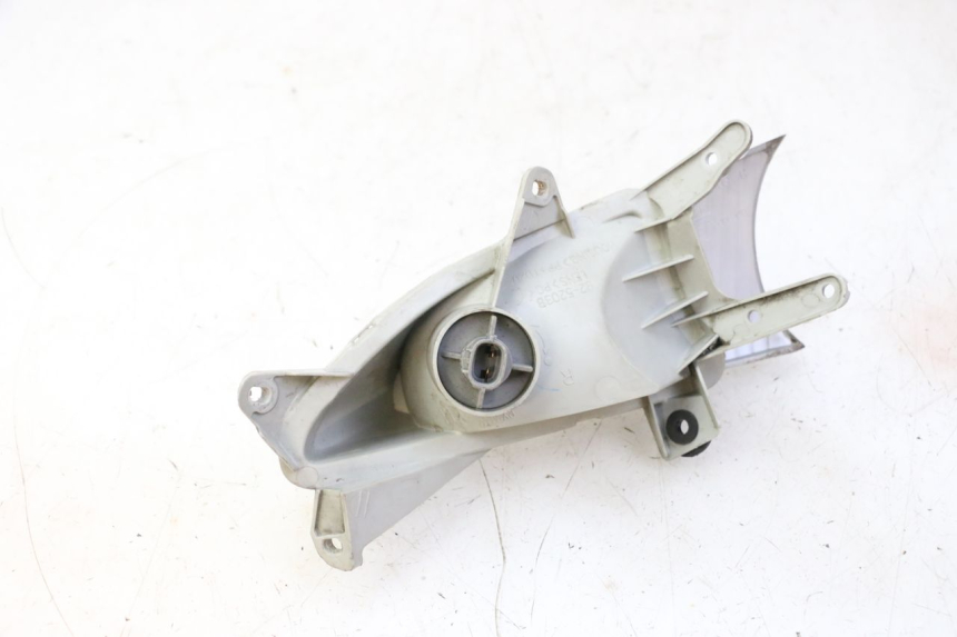 photo de RIGHT FRONT TURN SIGNAL SUZUKI BURGMAN 125 (2007 - 2014)