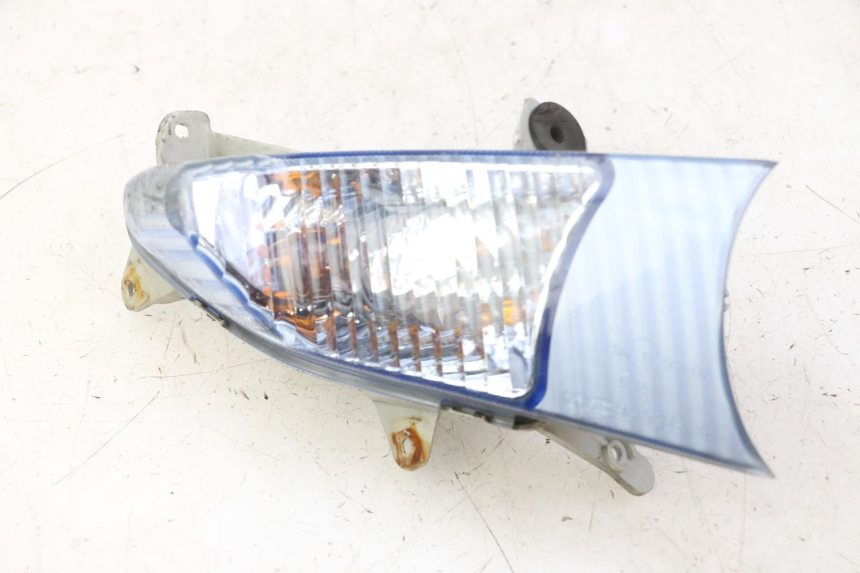 photo de RIGHT FRONT TURN SIGNAL SUZUKI BURGMAN 125 (2007 - 2014)