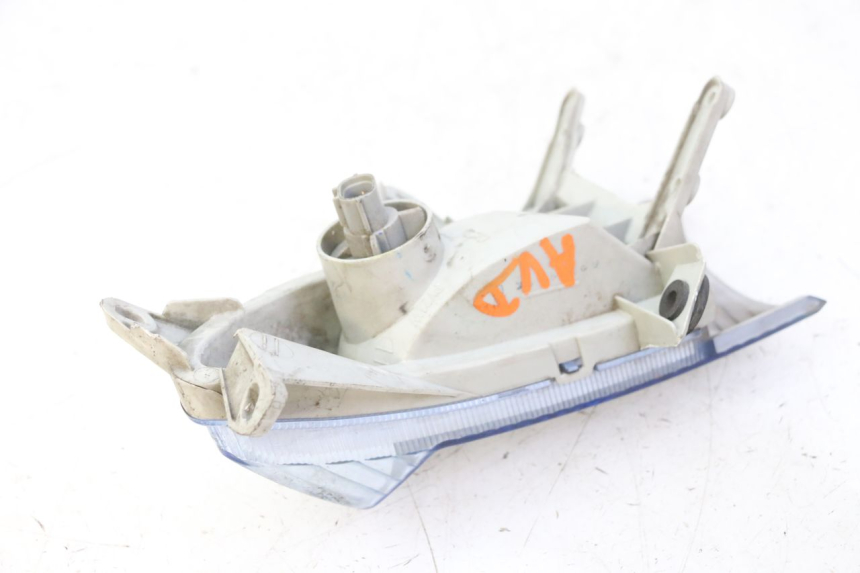 photo de RIGHT FRONT TURN SIGNAL SUZUKI BURGMAN 125 (2007 - 2014)