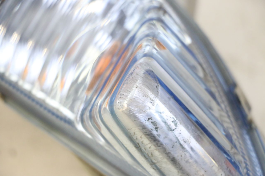 photo de RIGHT FRONT TURN SIGNAL SUZUKI BURGMAN 125 (2007 - 2014)