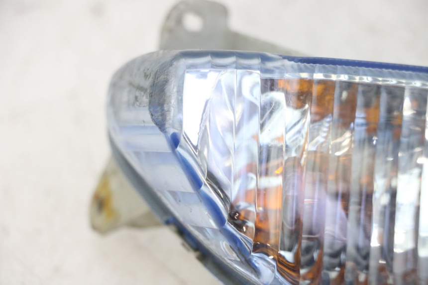 photo de RIGHT FRONT TURN SIGNAL SUZUKI BURGMAN 125 (2007 - 2014)
