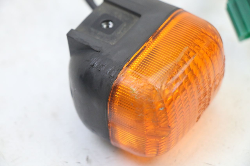 photo de FRONT RIGHT TURN SIGNAL YAMAHA BW'S BWS 125 (2010 - 2013)