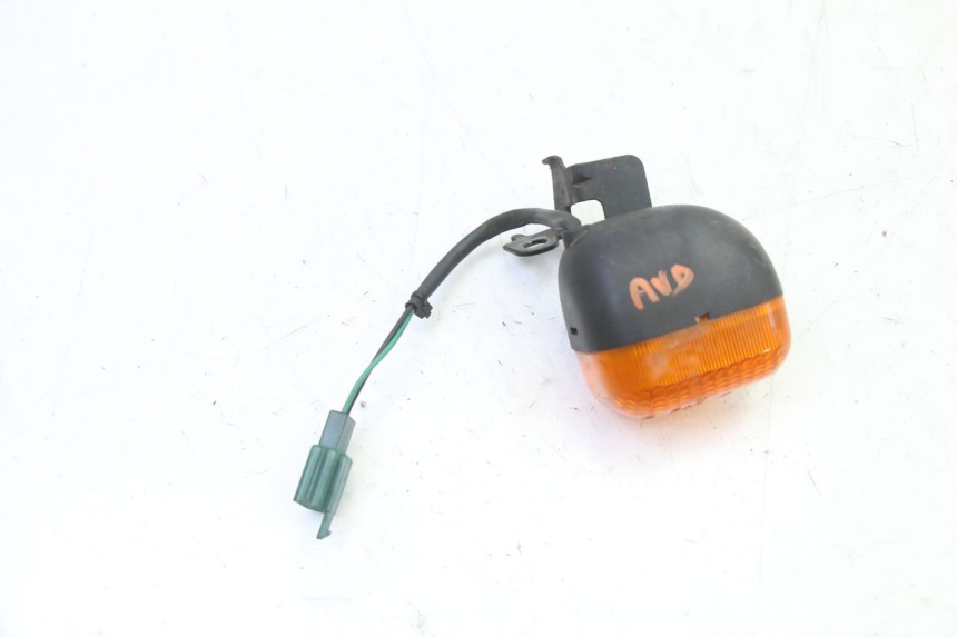 photo de FRONT RIGHT TURN SIGNAL YAMAHA BW'S 100 (1999 - 2002)