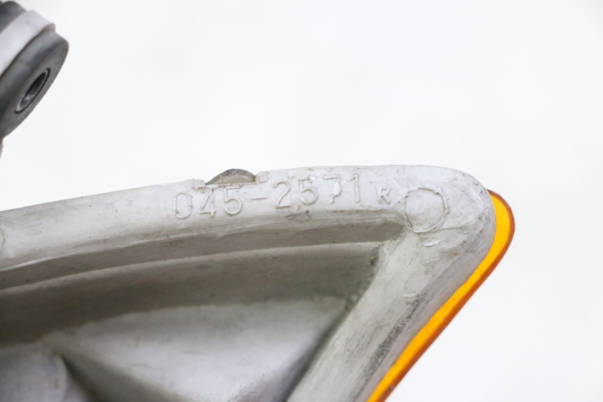 photo de FRONT RIGHT TURN SIGNAL HONDA CBR F SC25 1000 (1989 - 1992)