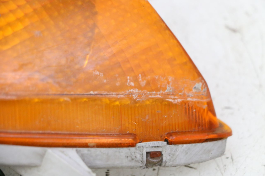 photo de FRONT RIGHT TURN SIGNAL HONDA CBR F SC25 1000 (1989 - 1992)