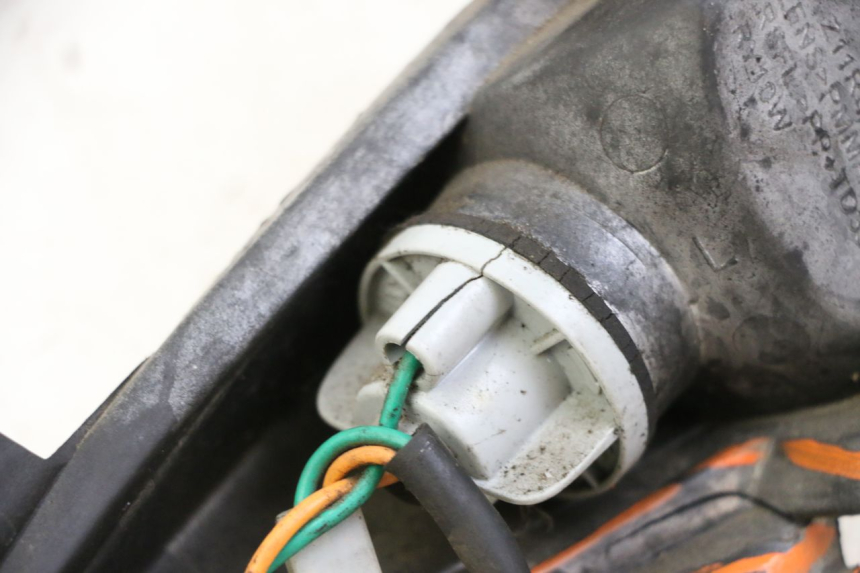 photo de RIGHT FRONT TURN SIGNAL PEUGEOT CITYSTAR 50 (2013 - 2017)