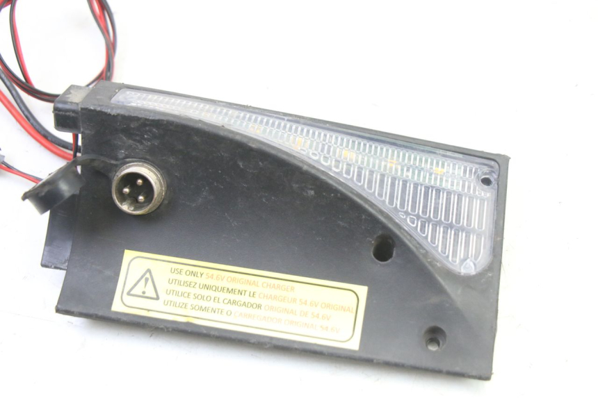 photo de FRONT RIGHT TURN SIGNAL URBANGLIDE E-CROSS PRO 1