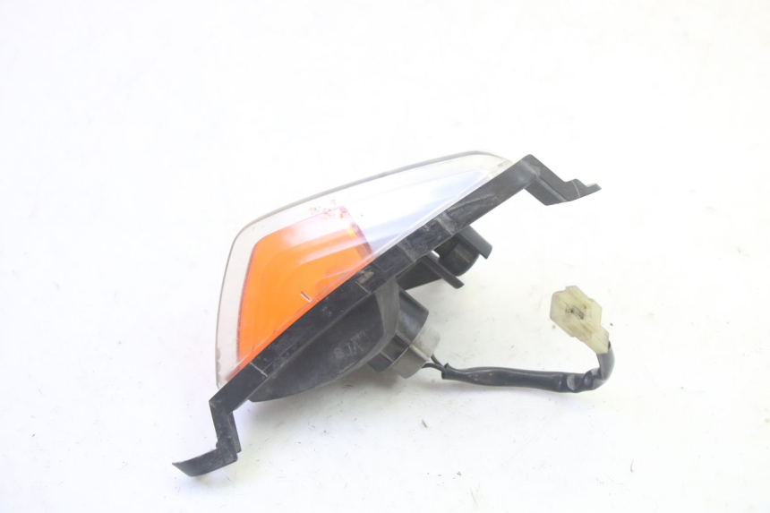 photo de RIGHT FRONT TURN SIGNAL YAMAHA FJR ABS 1300 (2006 - 2012) - Alternative perspective