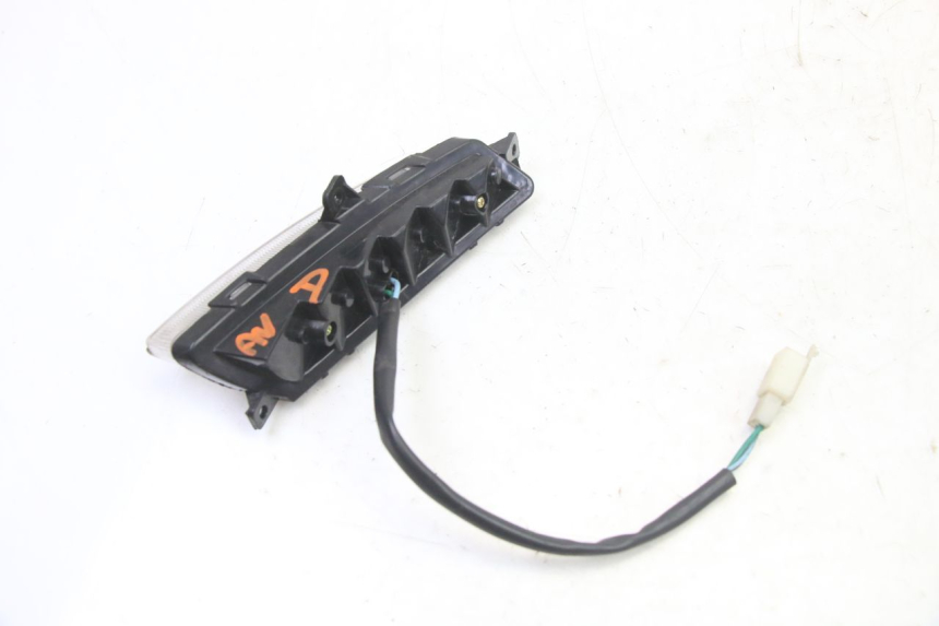 photo de FRONT RIGHT TURN SIGNAL VENESI FLY RETRO 4T 50 (2020 - 2025)