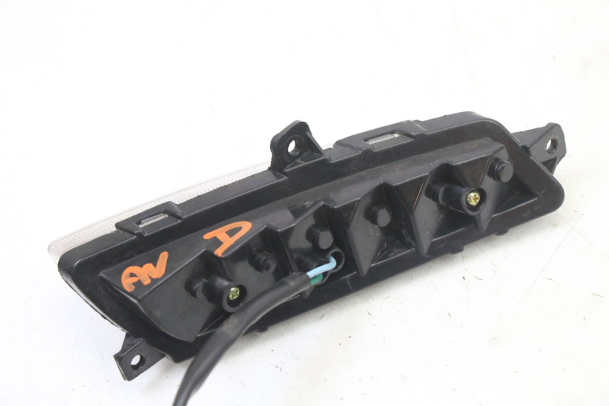 photo de FRONT RIGHT TURN SIGNAL VENESI FLY RETRO 4T 50 (2020 - 2025)