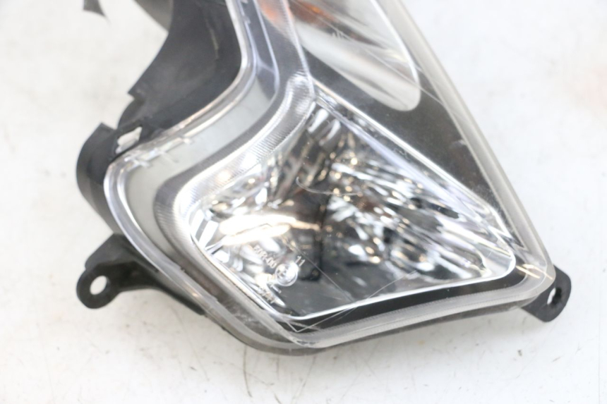 photo de FRONT RIGHT TURN SIGNAL SYM GTS EVO 125 (2009 - 2013) - Technical close-up