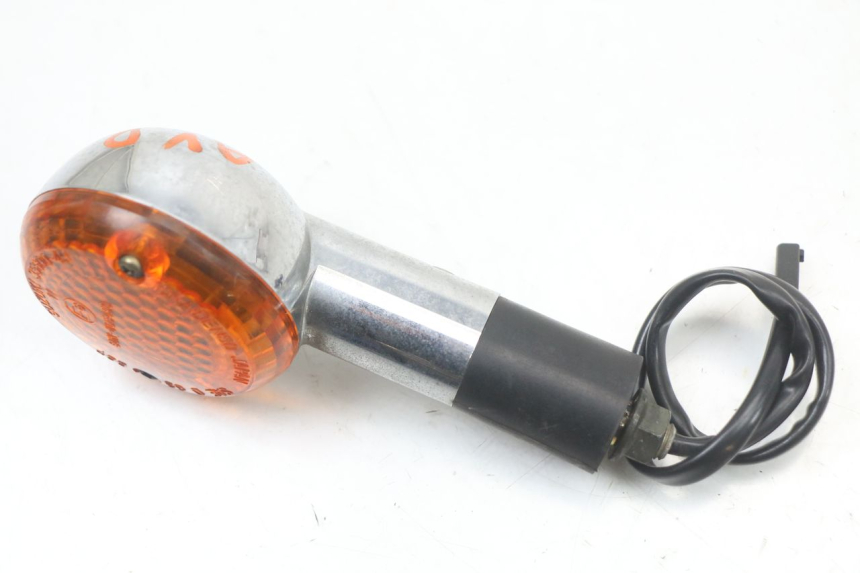photo de FRONT RIGHT TURN SIGNAL SUZUKI GZ MARAUDER 125 (1998 - 2004)