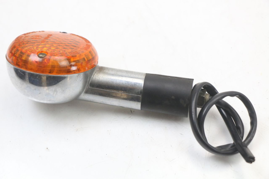 photo de FRONT RIGHT TURN SIGNAL SUZUKI GZ MARAUDER 125 (1998 - 2004)