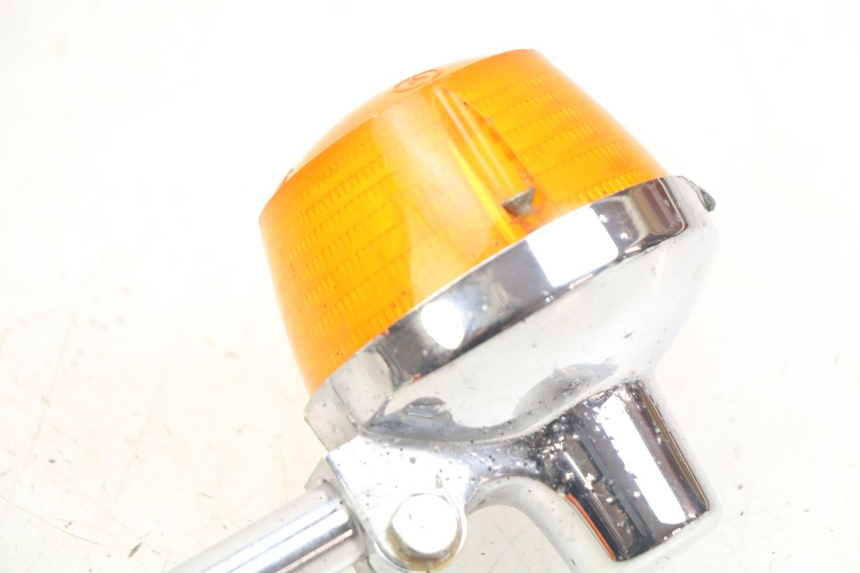 photo de RIGHT FRONT TURN SIGNAL HONDA CM 125 (1983 - 2003)