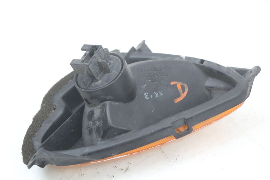 photo de RIGHT FRONT TURN SIGNAL HONDA NTV DEAUVILLE 650 (1998 - 2001)