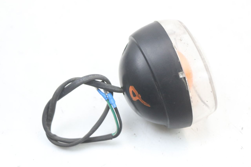 photo de FRONT RIGHT TURN SIGNAL KEEWAY HURRICANE 50 (2006 - 2019)