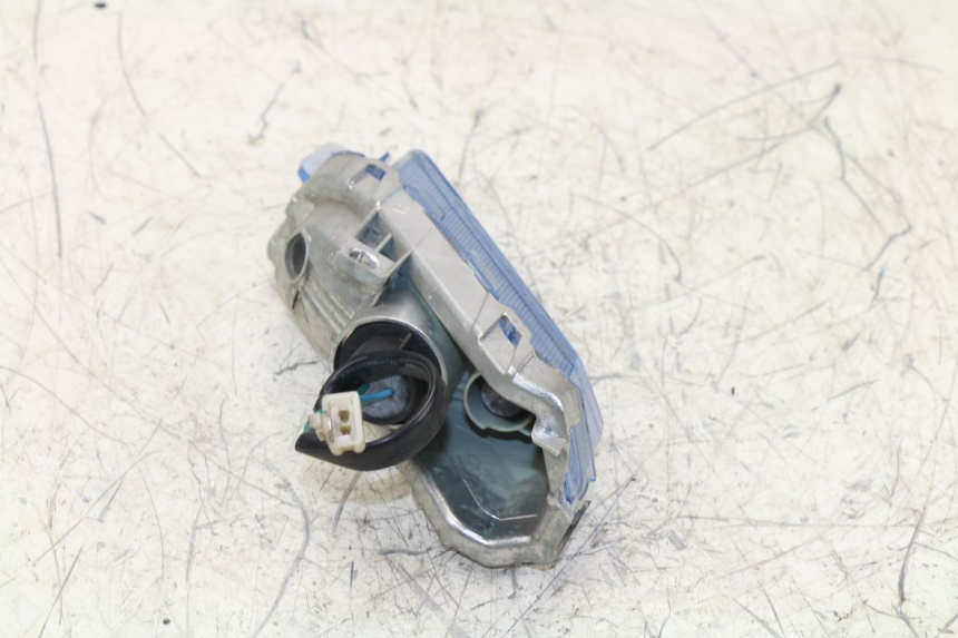 photo de FRONT RIGHT TURN SIGNAL KYMCO K-XCT 125 (2013 - 2017)