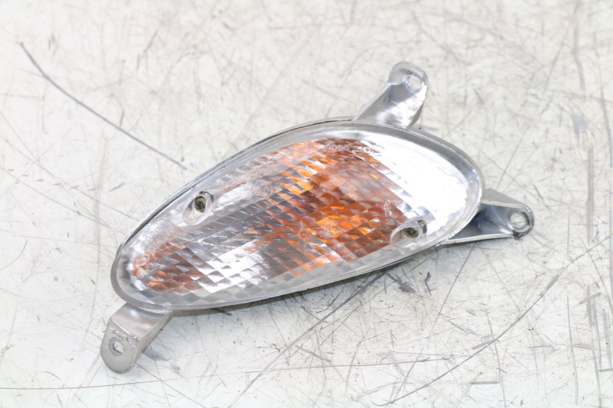 photo de FRONT RIGHT TURN SIGNAL KYMCO SPACER 50 (1998 - 2009) - Zoom on usage condition